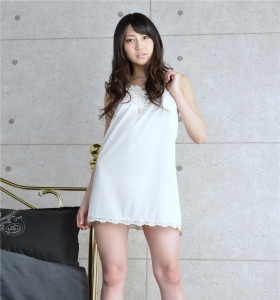 [4K-STAR]日本少妇木村葵穿吊带睡裙妩媚性感写真图片